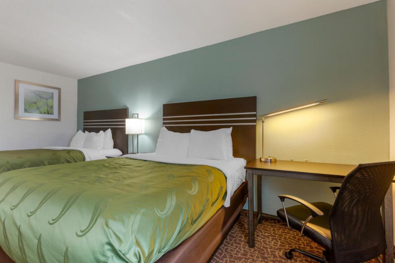 Queen Room Two Queen Beds Non Smoking