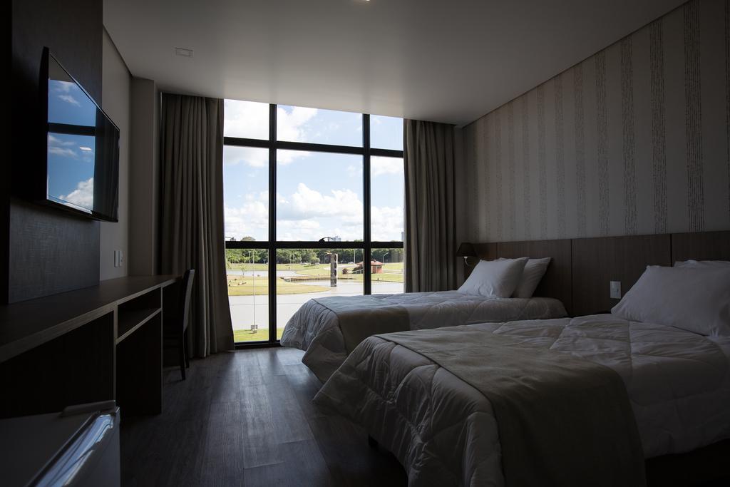 Quarto Duplo com Vista do Lago
