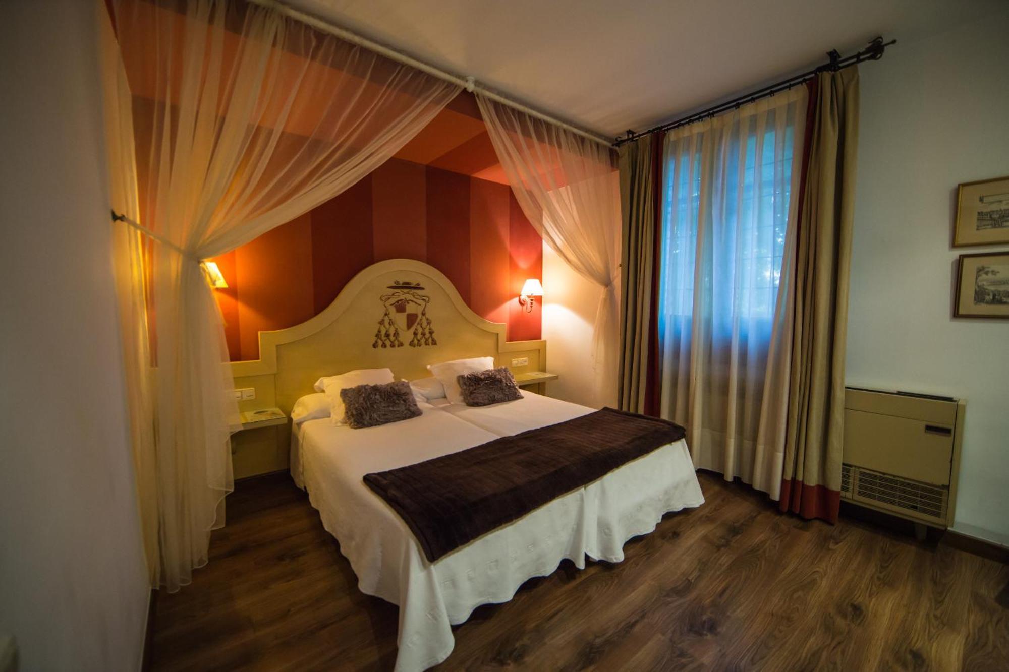 Twin Room,188778368:JPEG